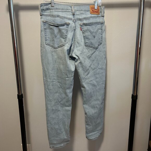 LEVI BOYFRIEND JEANS! - Picture 2 of 5